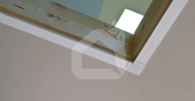 Palėpės laiptų apdailos profilis mediniam rėmui