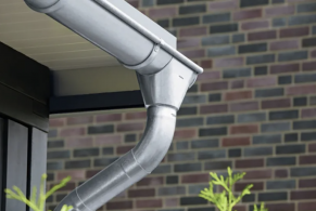 90 mm lietvamzdžio laikiklis, universalus, alucinkas