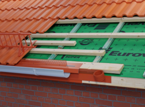 Šlaito ventiliacinės grotelės EAVES GRATE, 80 mm x 5 b.m.