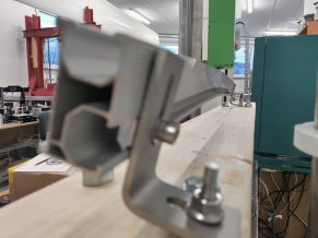 Saulės modulio šoninis laikiklis S4, 30, 35 mm, pilkas