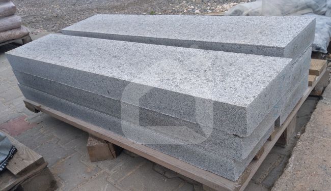 Granitinis tvoros pamatas 2500x200x40 mm