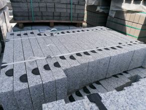 Granitinis tvoros pamatas 2500x250x40 mm