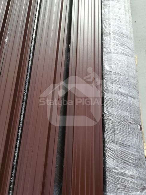 Tvoralentė STANDART, 0,45mm, 2xRAL8017, matinis poliesteris