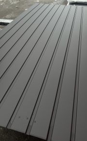 Trapecinis profilis E-7 (fasadinis) RAL8019