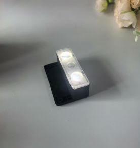 Kampinė LED lemputė 81x48x31 mm, 4 vnt.