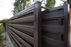 Metāla žoga dēlis EVA, 0,45 mm, 2xRAL8019, matēts poliesters