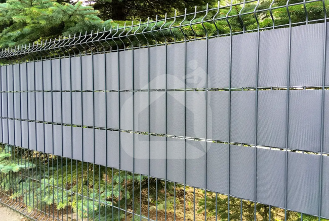 Segmentinės tvoros juosta MIKKO 190 mm x 20,4 m, 630 g/m², PP