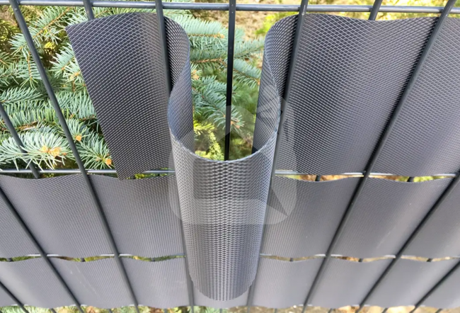 Segmentinės tvoros juosta MIKKO 190 mm x 20,4 m, 630 g/m², PP