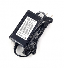 Sodo purkštuvo įkroviklis