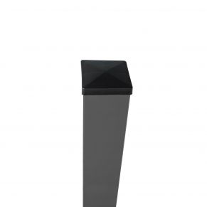 Stulpas tvorai 80x80 mm, H2,5 m, sienelė: 2,0 mm, su PVC laikikliu