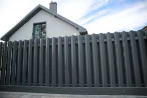 Tvoralentė DIJA+, 0,45 mm, 2xRAL8019, matinis poliesteris