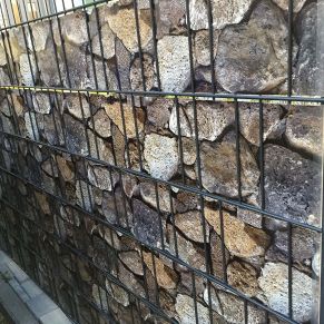 Segmentinės tvoros juosta Bimsstein 190 mm x 35 m + 28 vnt. laikiklių, 450 g/m²