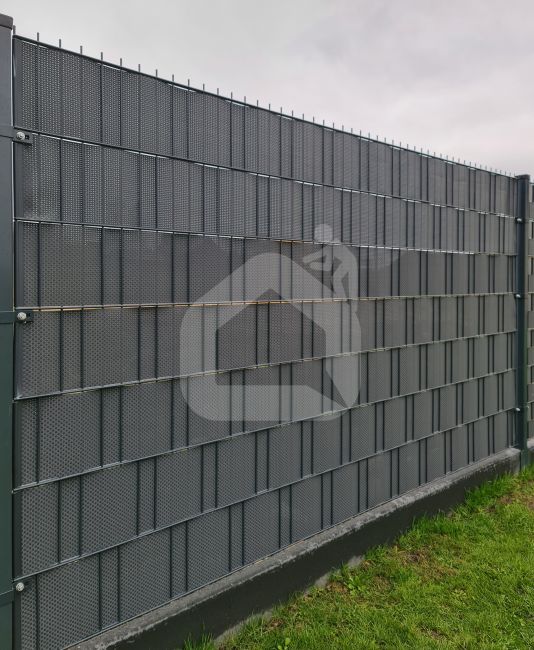Tvoros juosta Rattan 190 mm x 2,55 m + 2 vnt. laikiklių, 830 g/m²