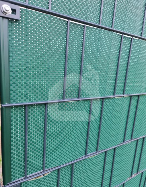 Tvoros juosta Rattan 190 mm x 2,55 m + 2 vnt. laikiklių (10 komplektų), 830 g/m²