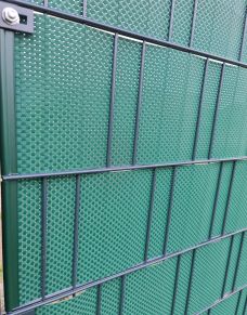 Tvoros juosta Rattan 190 mm x 2,55 m + 2 vnt. laikiklių (10 komplektų), 830 g/m²
