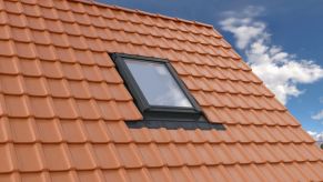Universāls starplikas RoofLITE+ TFX (ieskaitot izmērus)