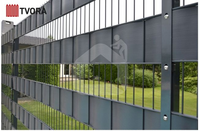 Tvoros segmento juosta MIKKO 190 mm x 35 m + 28 vnt. laikiklių (450 g/m²), PVC