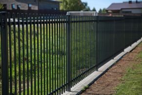 Metalinė 20x20 strypų tvora, 1200x2500 mm (atvira)